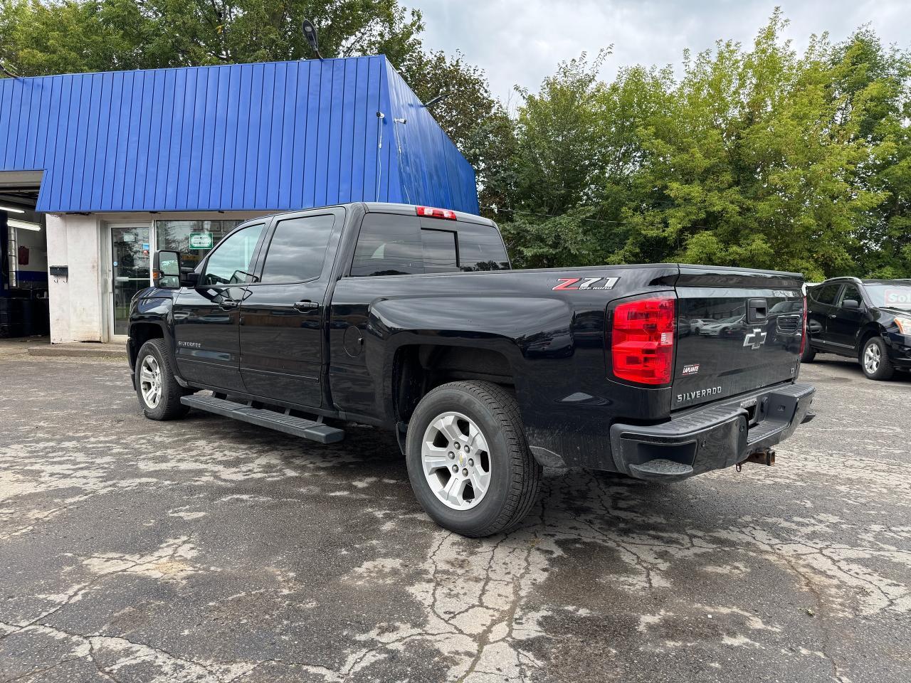 2018 Chevrolet Silverado 1500 LT - Photo #5