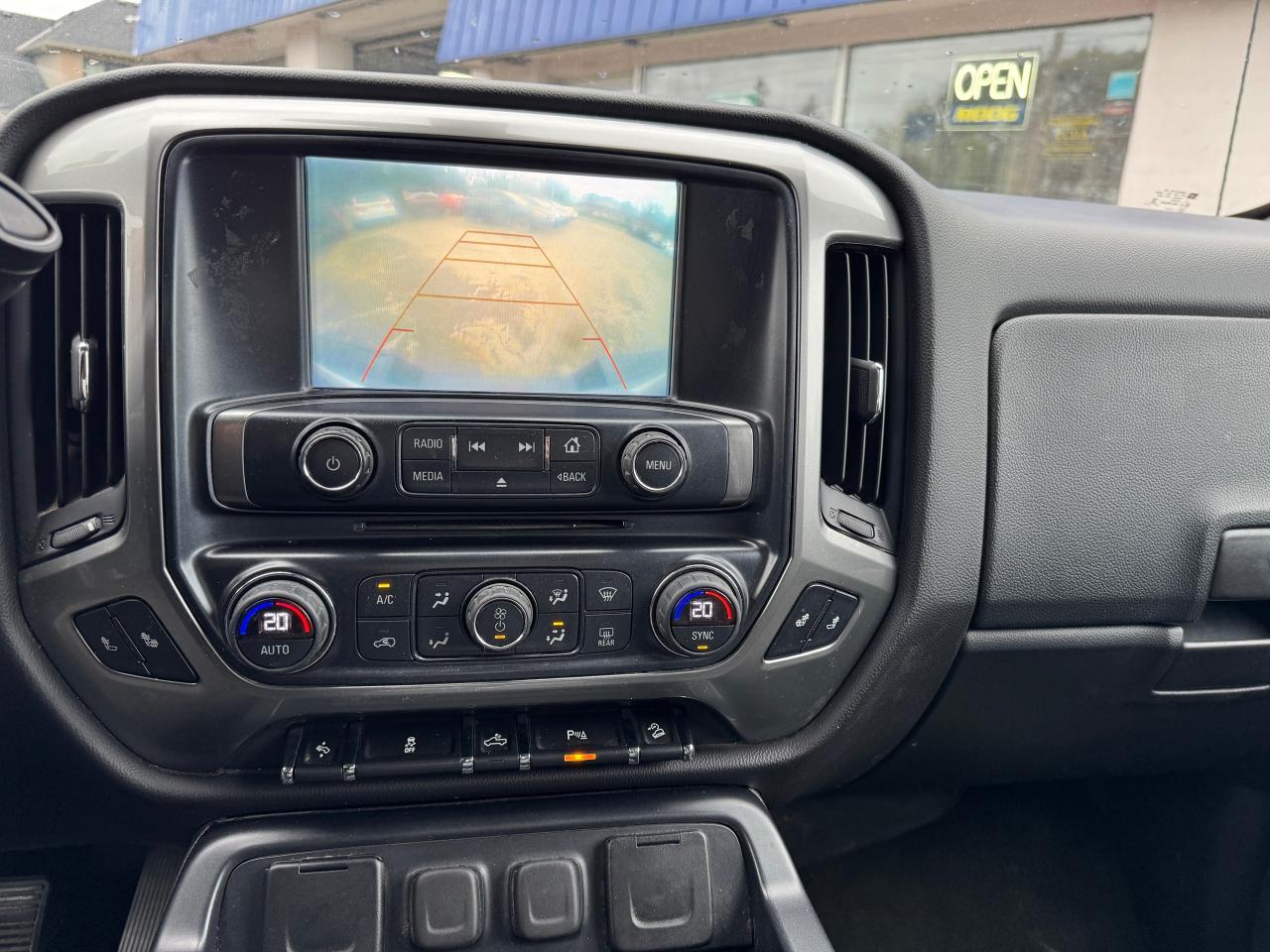 2018 Chevrolet Silverado 1500 LT - Photo #14