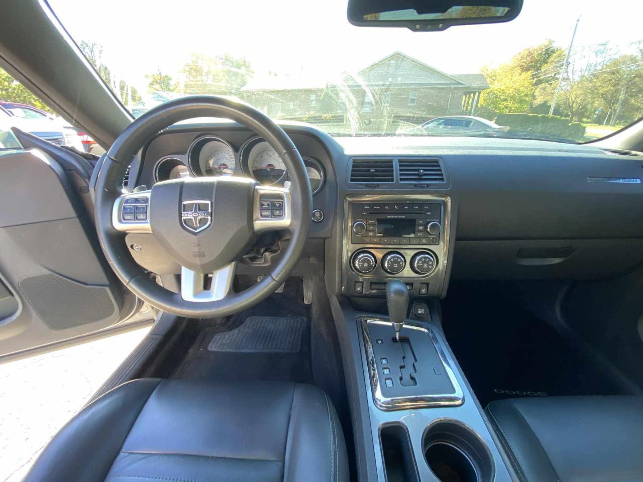 2014 Dodge Challenger 2dr Cpe SXT Plus - Photo #10