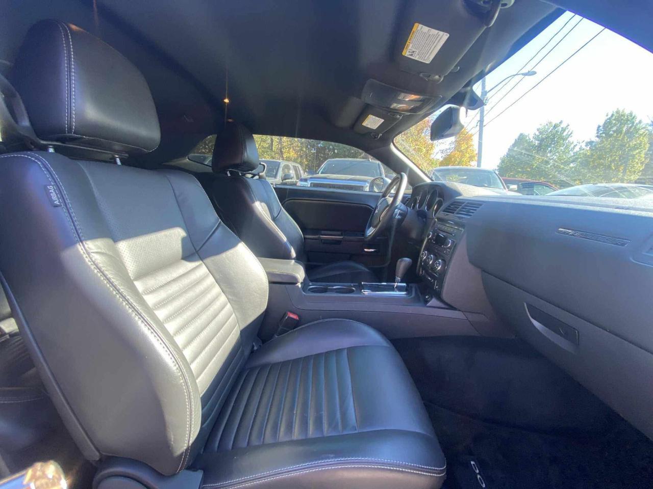 2014 Dodge Challenger 2dr Cpe SXT Plus - Photo #8