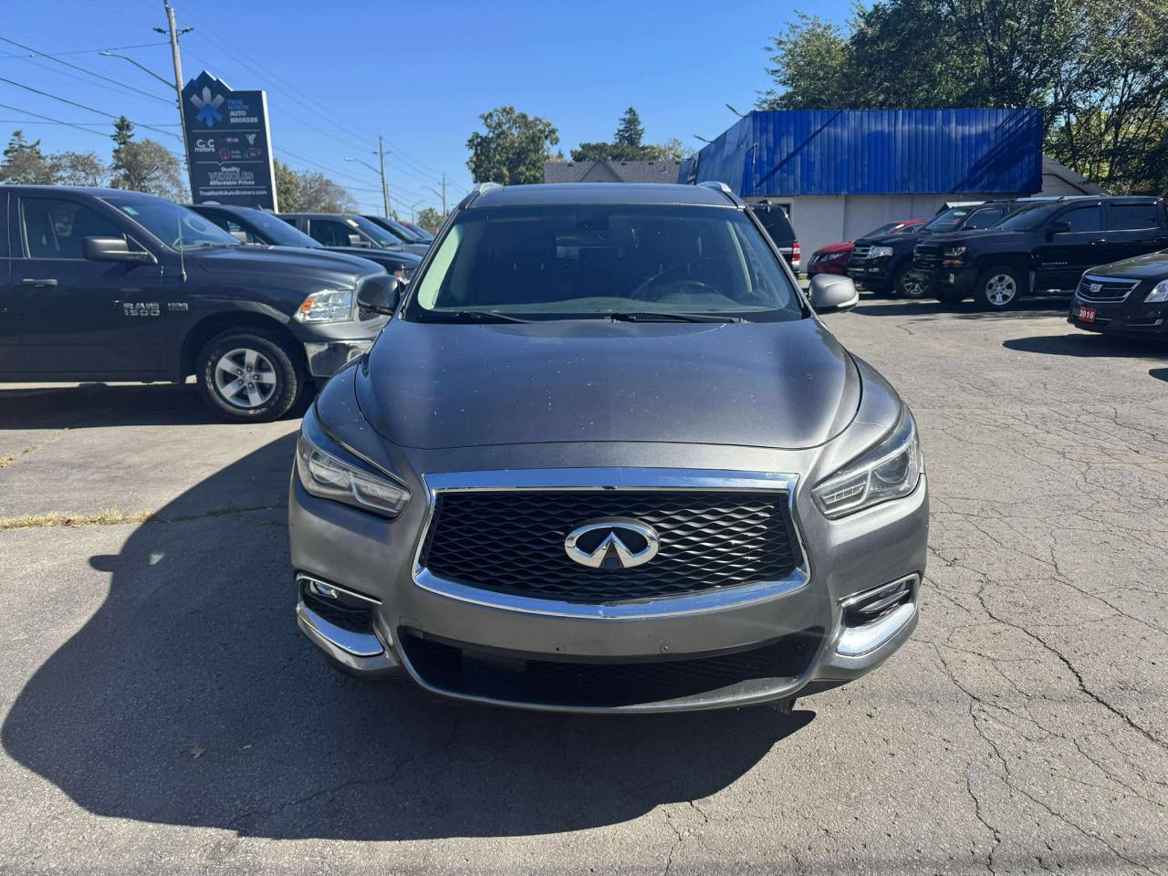 2017 Infiniti QX60  - Photo #4