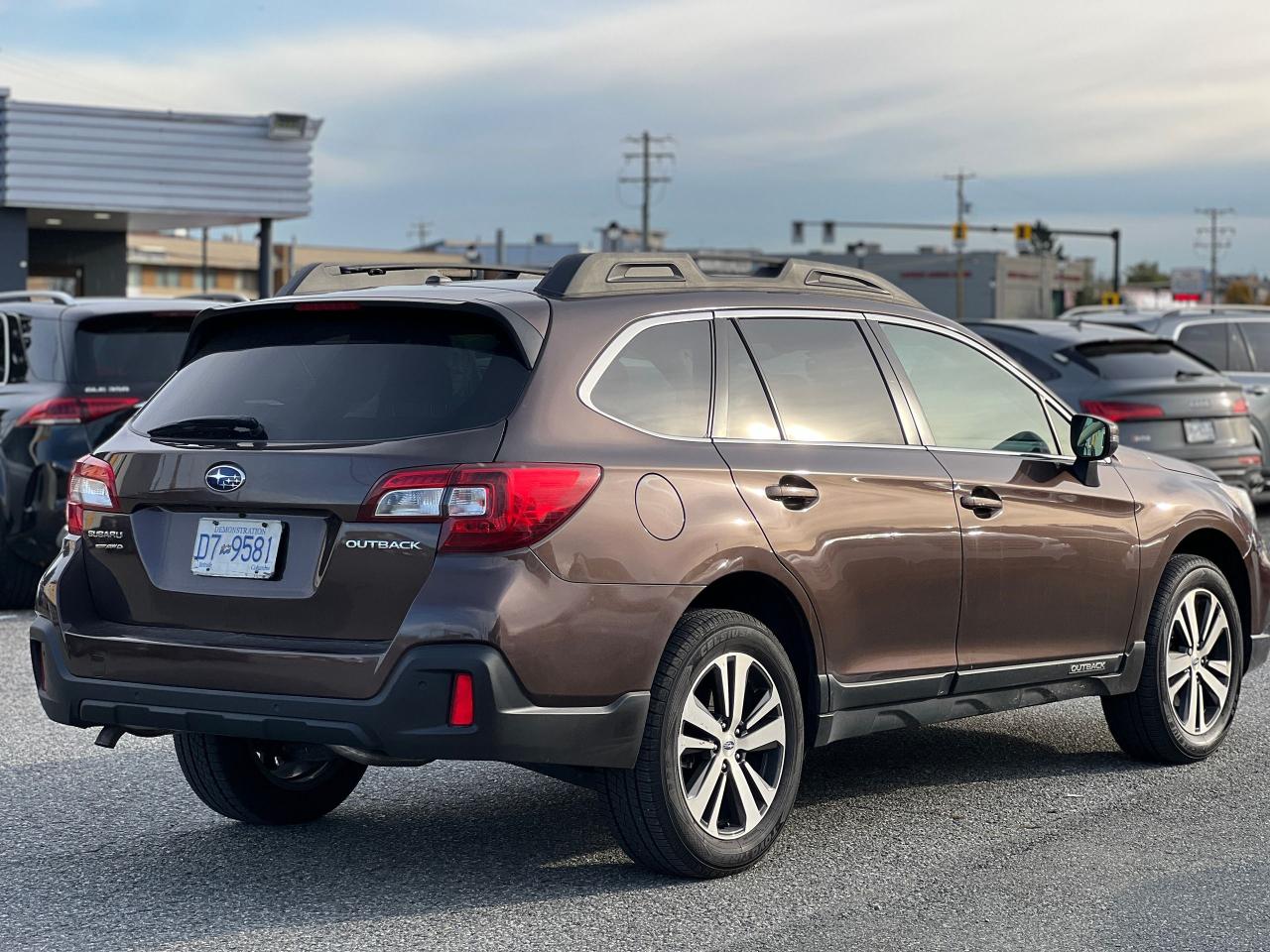 2019 Subaru Outback 2.5i Limited w/EyeSight Pkg - Photo #11