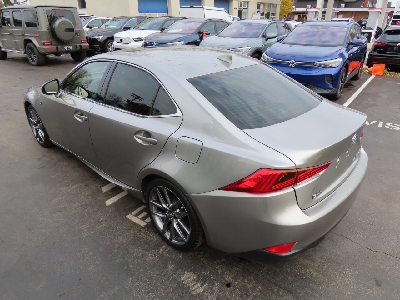 2017 Lexus IS 350 IS 350 AWD - F SPORT - NAVI - LEATHER - SUNROOF !!! Photo