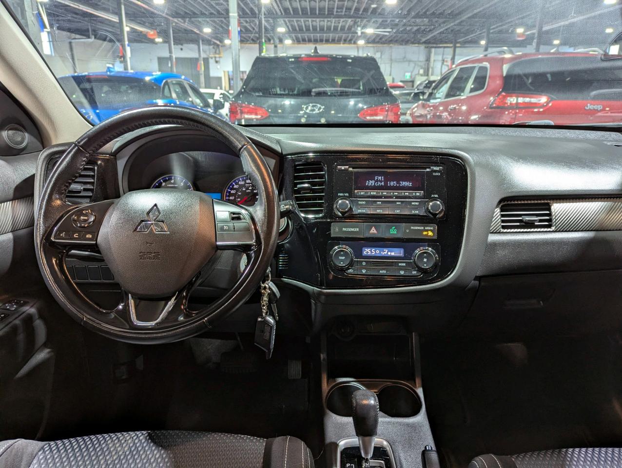 2016 Mitsubishi Outlander AWC 4dr ES Photo4