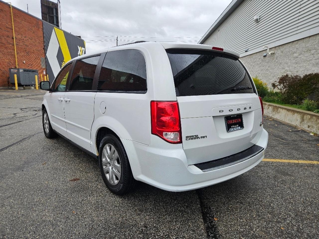 2014 Dodge Grand Caravan SE-FULL STOW AND GO-REAR POWER WINDOWS Photo2