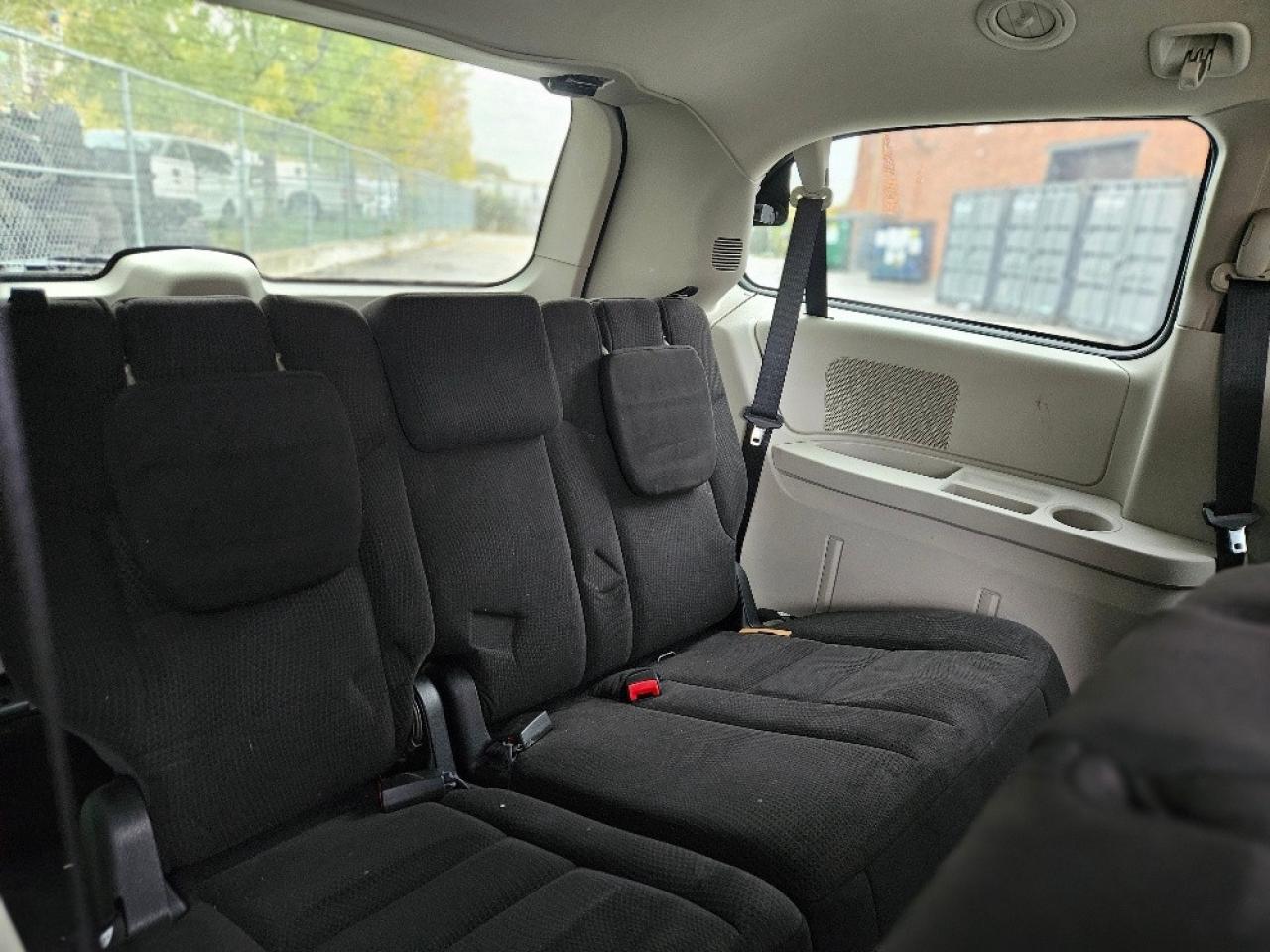2014 Dodge Grand Caravan SE-FULL STOW AND GO-REAR POWER WINDOWS Photo