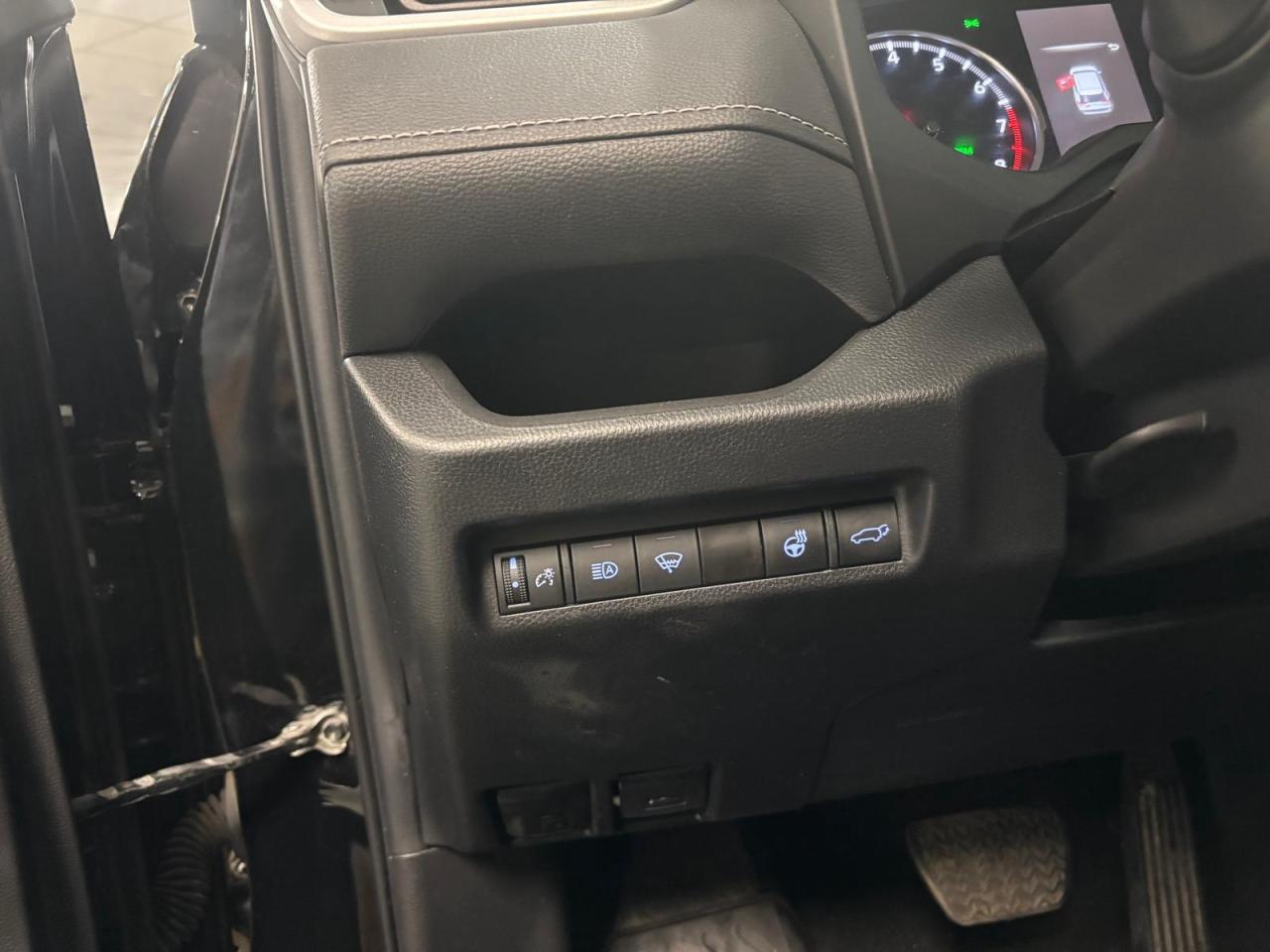 2022 Toyota RAV4 XLE AWD REBUILT 16 SERVICE RECORDS Photo