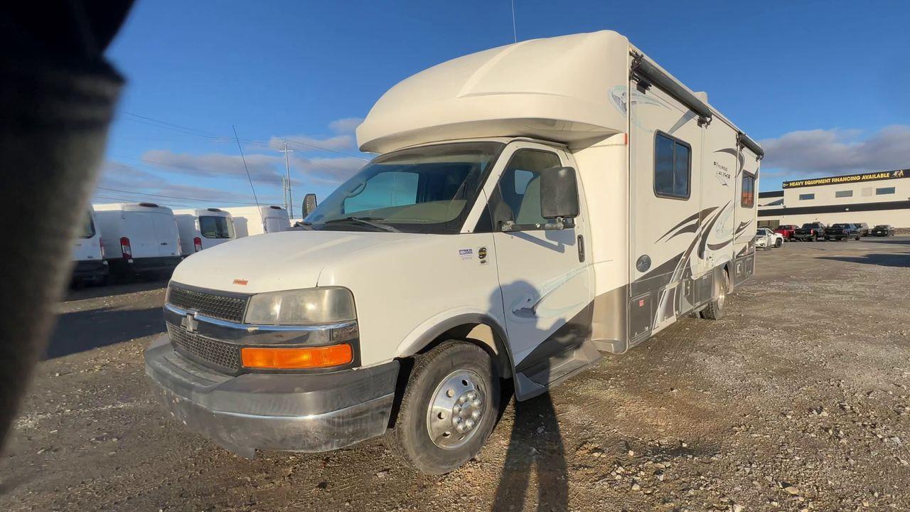 2009 Chevrolet Express A/C, MOTORHOME, CRUISE CONTROL, BACK UP CAMERA!! Photo3
