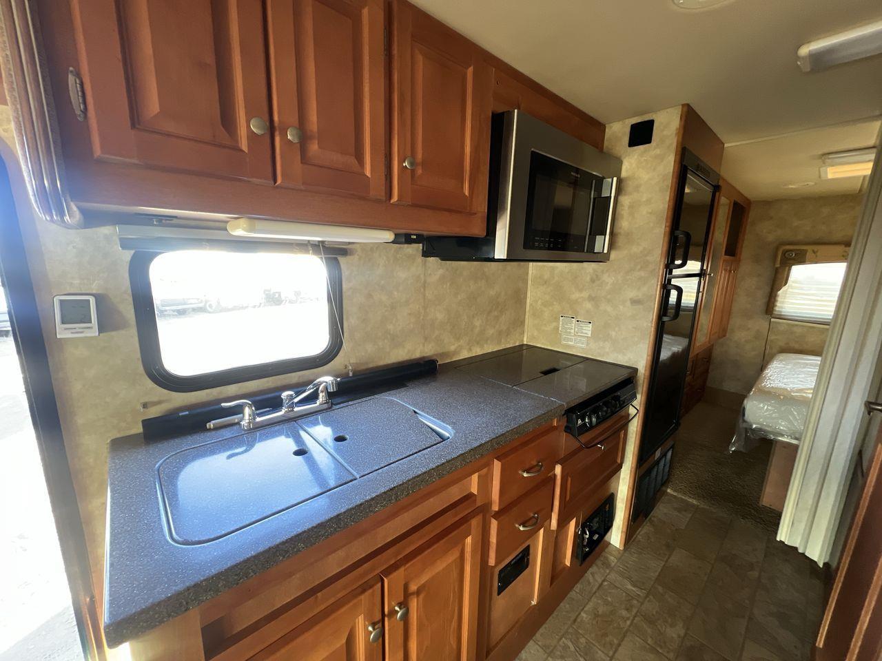 2009 Chevrolet Express A/C, MOTORHOME, CRUISE CONTROL, BACK UP CAMERA!! Photo