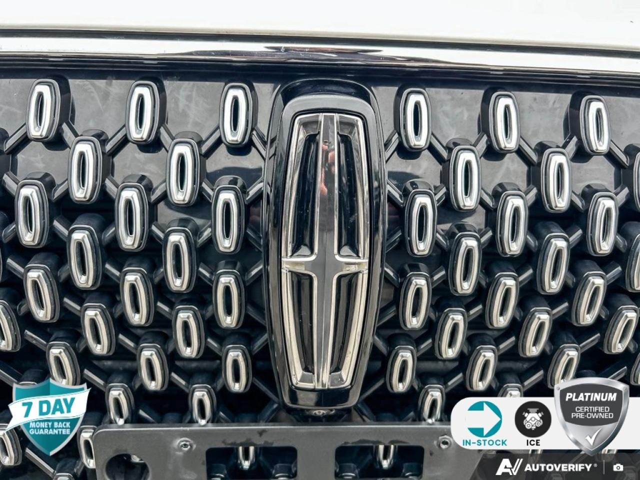 2025 Lincoln Aviator Reserve 200A | ACCIDENT FREE | 1 OWNER | BOUGHT/SVC'D HERE Photo