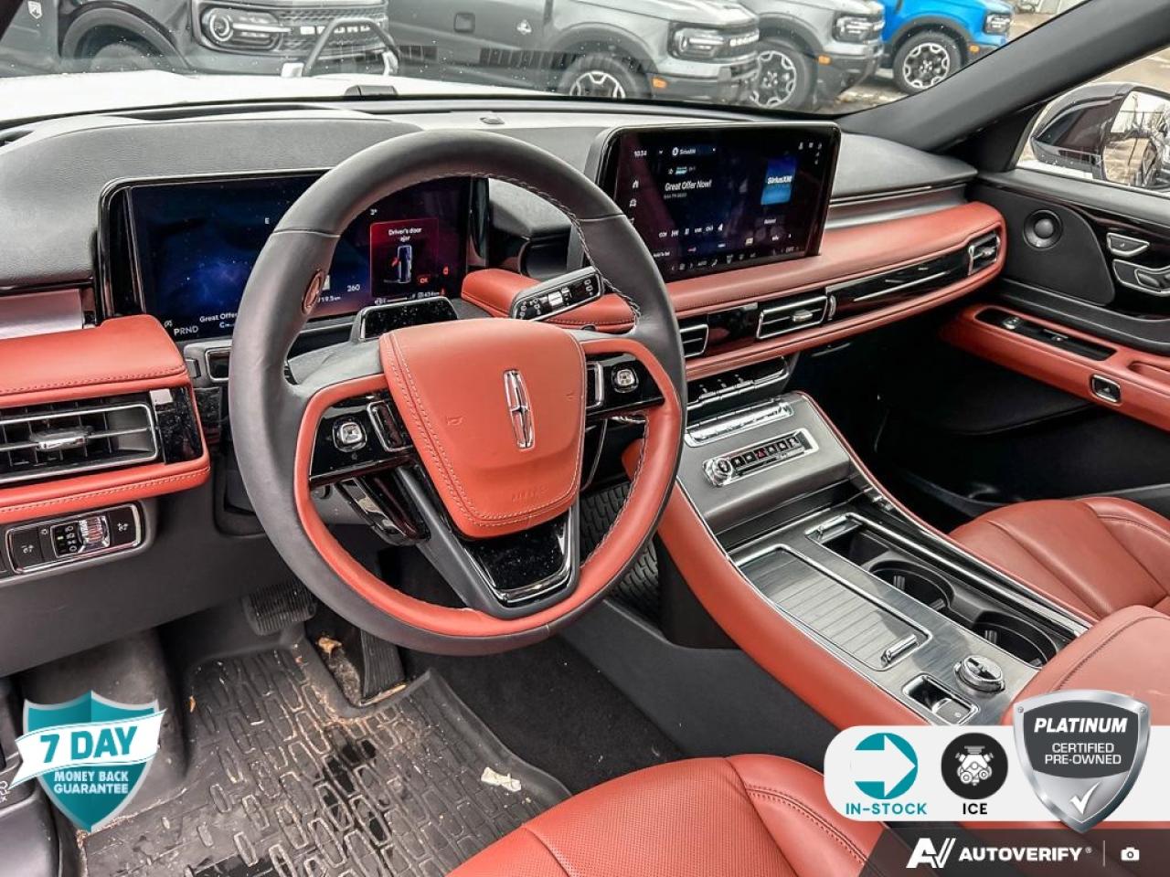 2025 Lincoln Aviator Reserve 200A | ACCIDENT FREE | 1 OWNER | BOUGHT/SVC'D HERE Photo