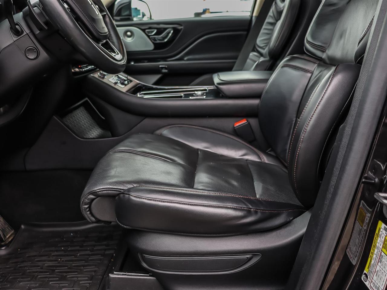 2022 Lincoln Aviator Monochromatic Pkg. | Reserve Pkg. | Roof | V6 | Apple Car Play | Photo