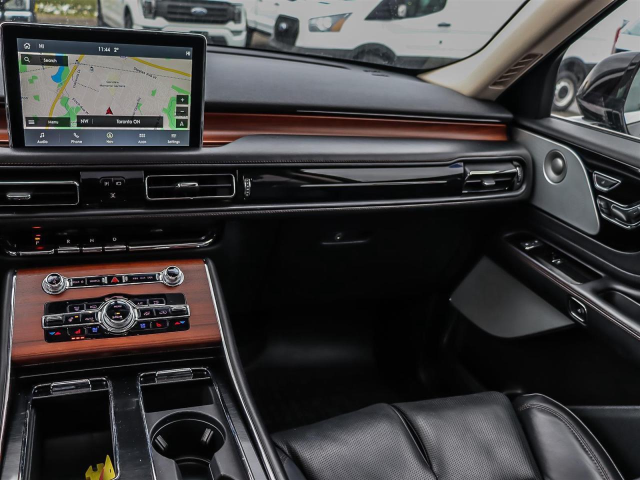 2022 Lincoln Aviator Monochromatic Pkg. | Reserve Pkg. | Roof | V6 | Apple Car Play | Photo