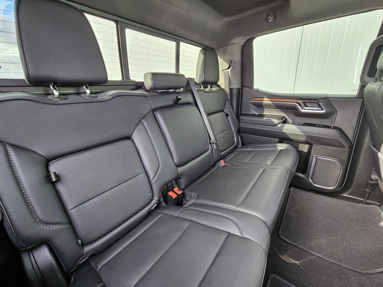 2024 GMC Sierra 1500 Denali Reserve | Sunroof | Tech Pkg | 22" Wheels Photo