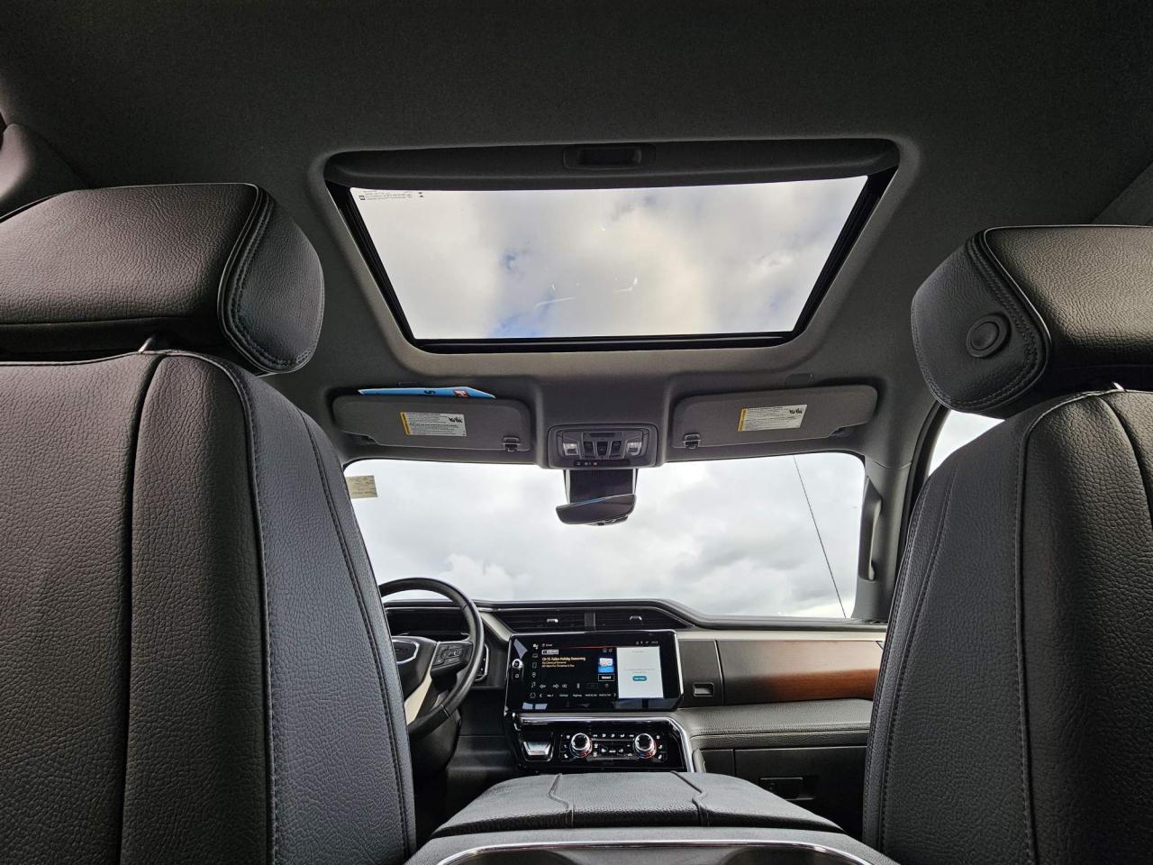 2024 GMC Sierra 1500 Denali Reserve | Sunroof | Tech Pkg | 22" Wheels Photo