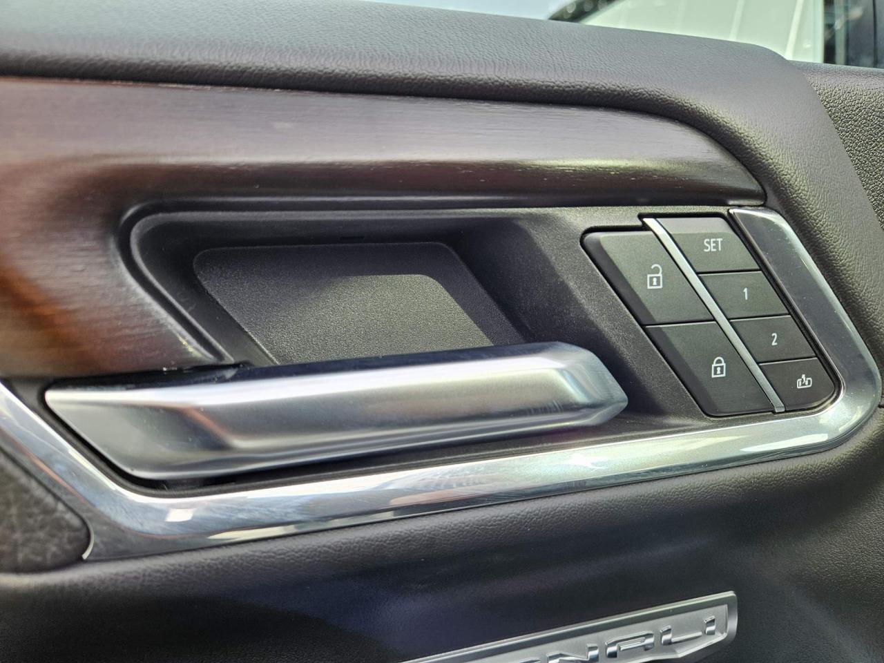 2024 GMC Sierra 1500 Denali Reserve | Sunroof | Tech Pkg | 22" Wheels Photo