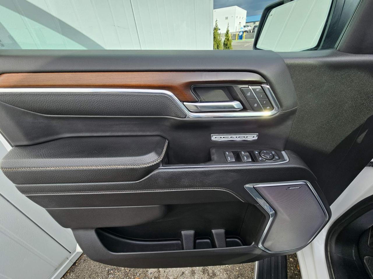 2024 GMC Sierra 1500 Denali Reserve | Sunroof | Tech Pkg | 22" Wheels Photo