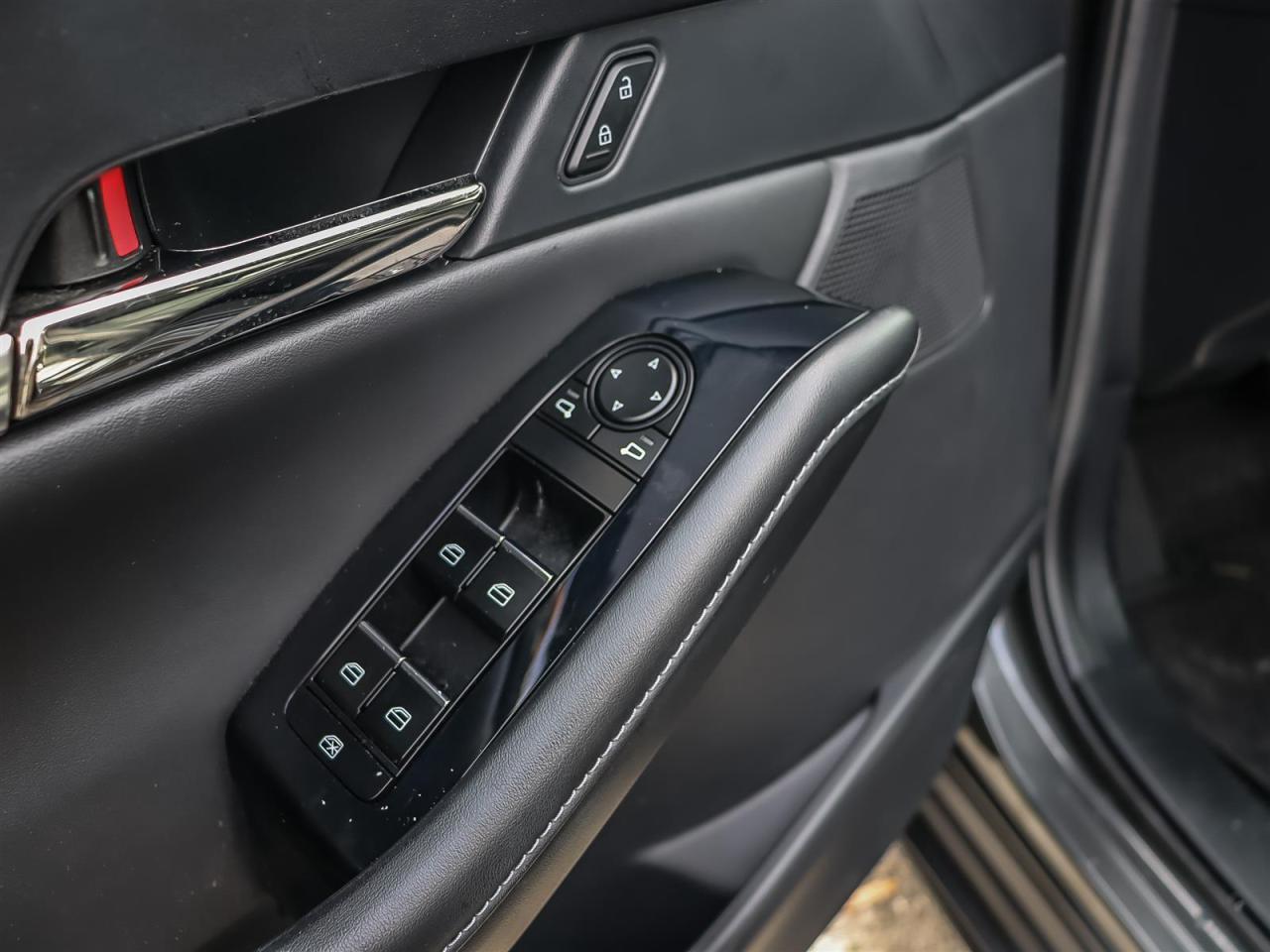 2023 Mazda CX-30 GS LUXURY AWD Photo