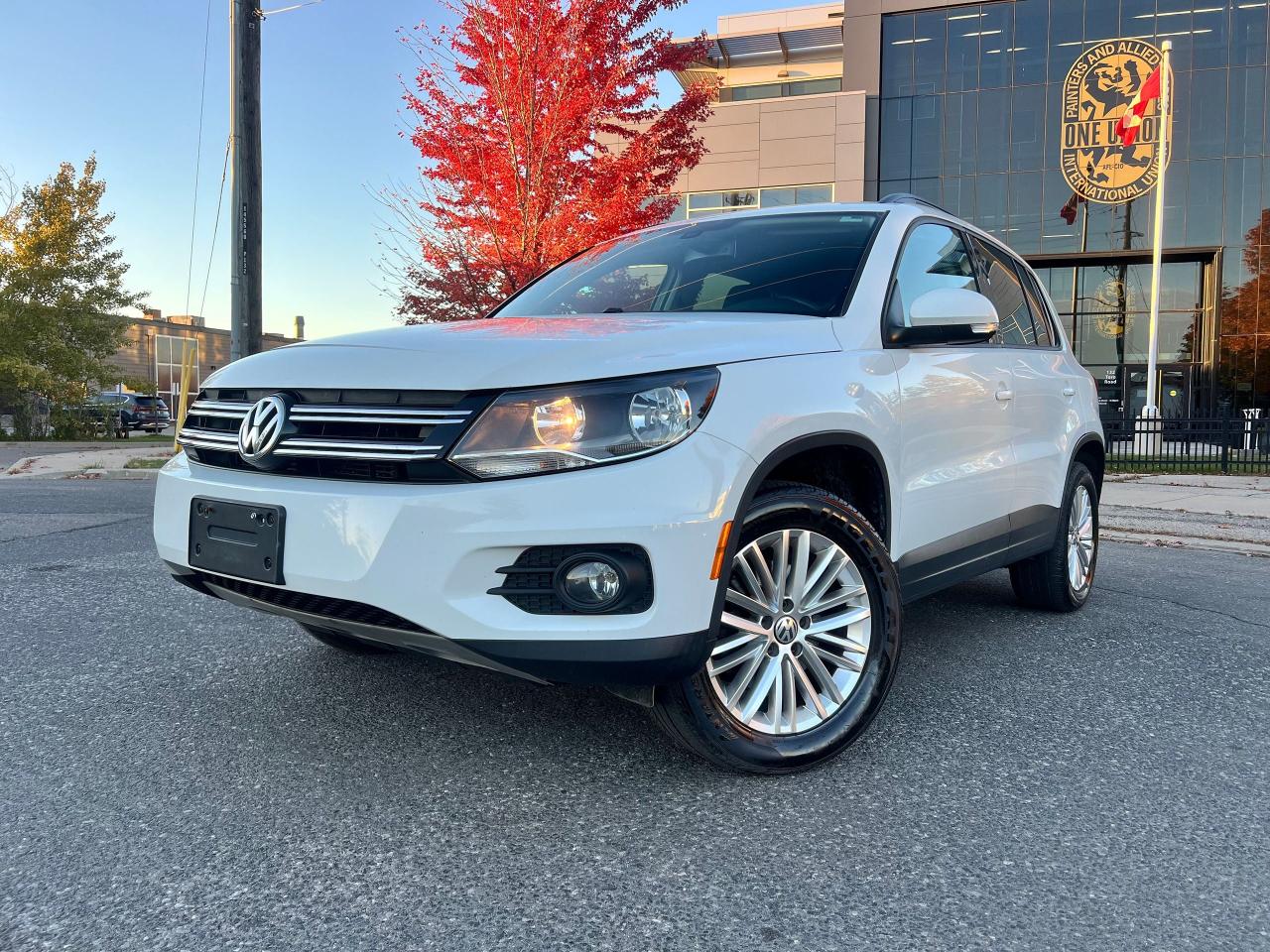2016 Volkswagen Tiguan COMFORTLINE - Photo #2