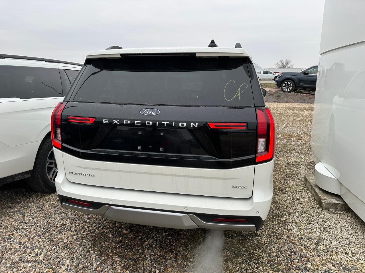 2025 Ford Expedition PLATINUM MAX 4x4 600A Photo