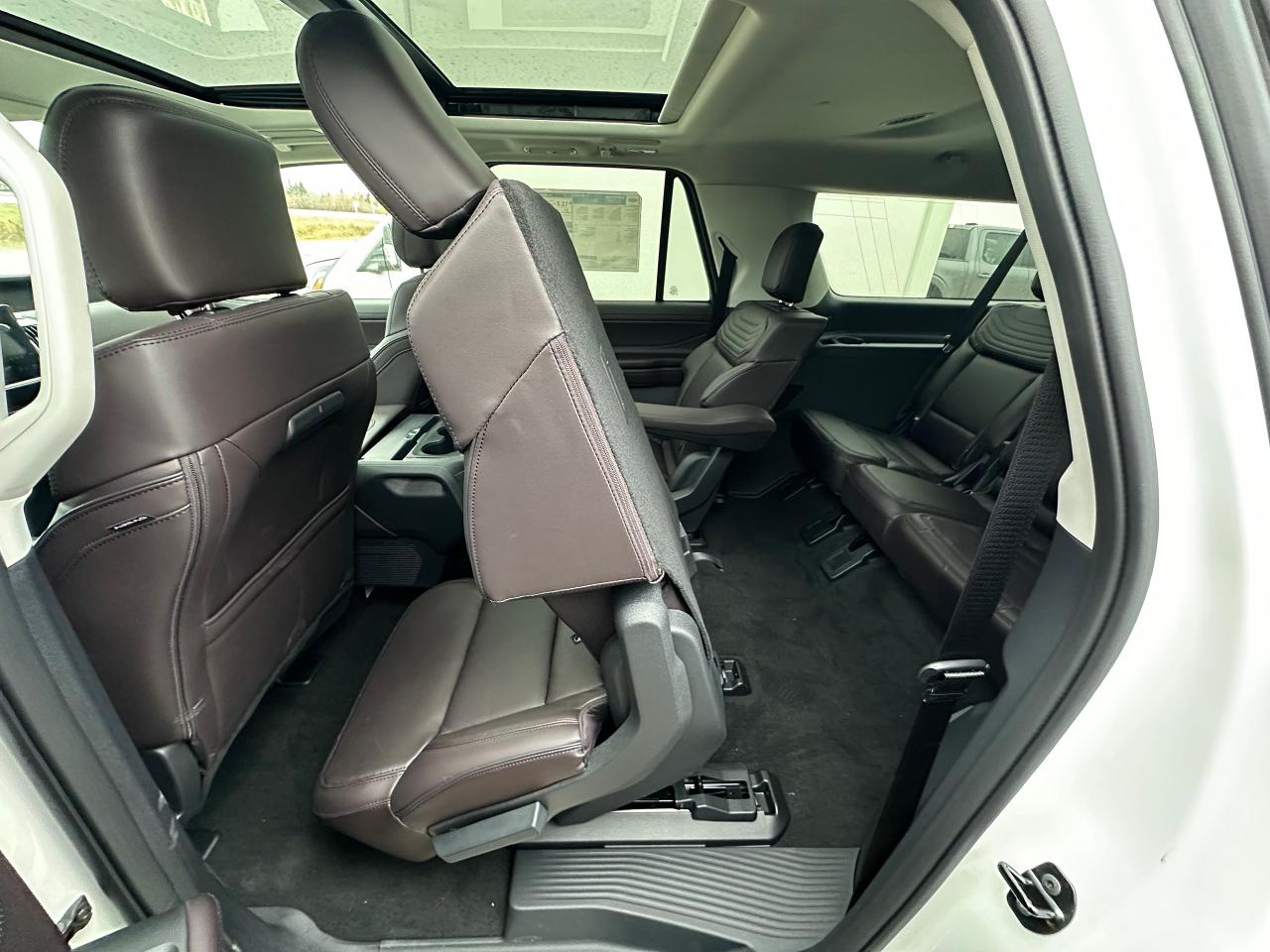 2025 Ford Expedition PLATINUM MAX 4x4 600A Photo5