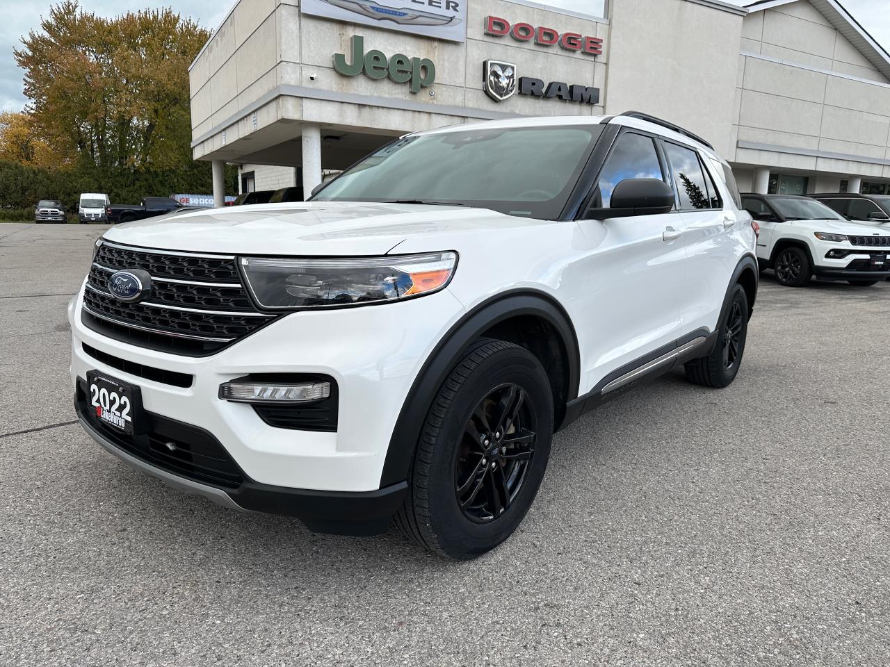 2022 Ford Explorer XLT Photo