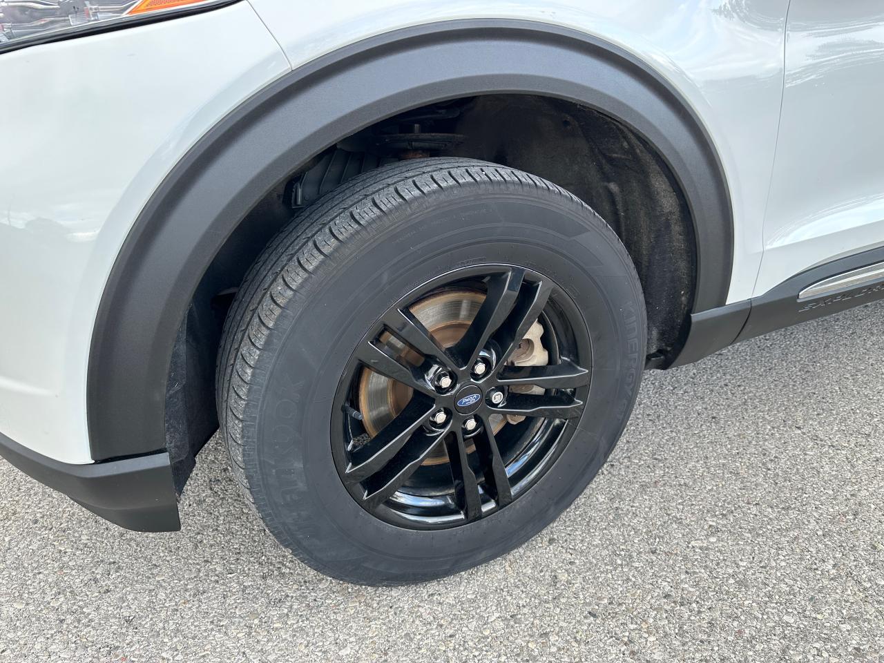 2022 Ford Explorer XLT Photo