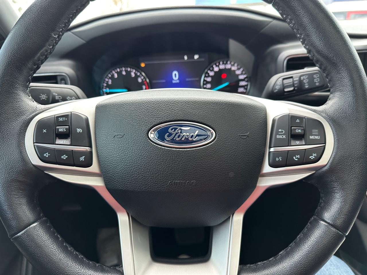 2022 Ford Explorer XLT Photo