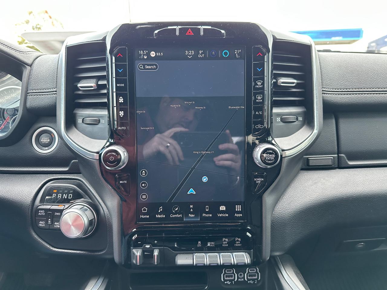 2022 RAM 1500 Laramie Photo