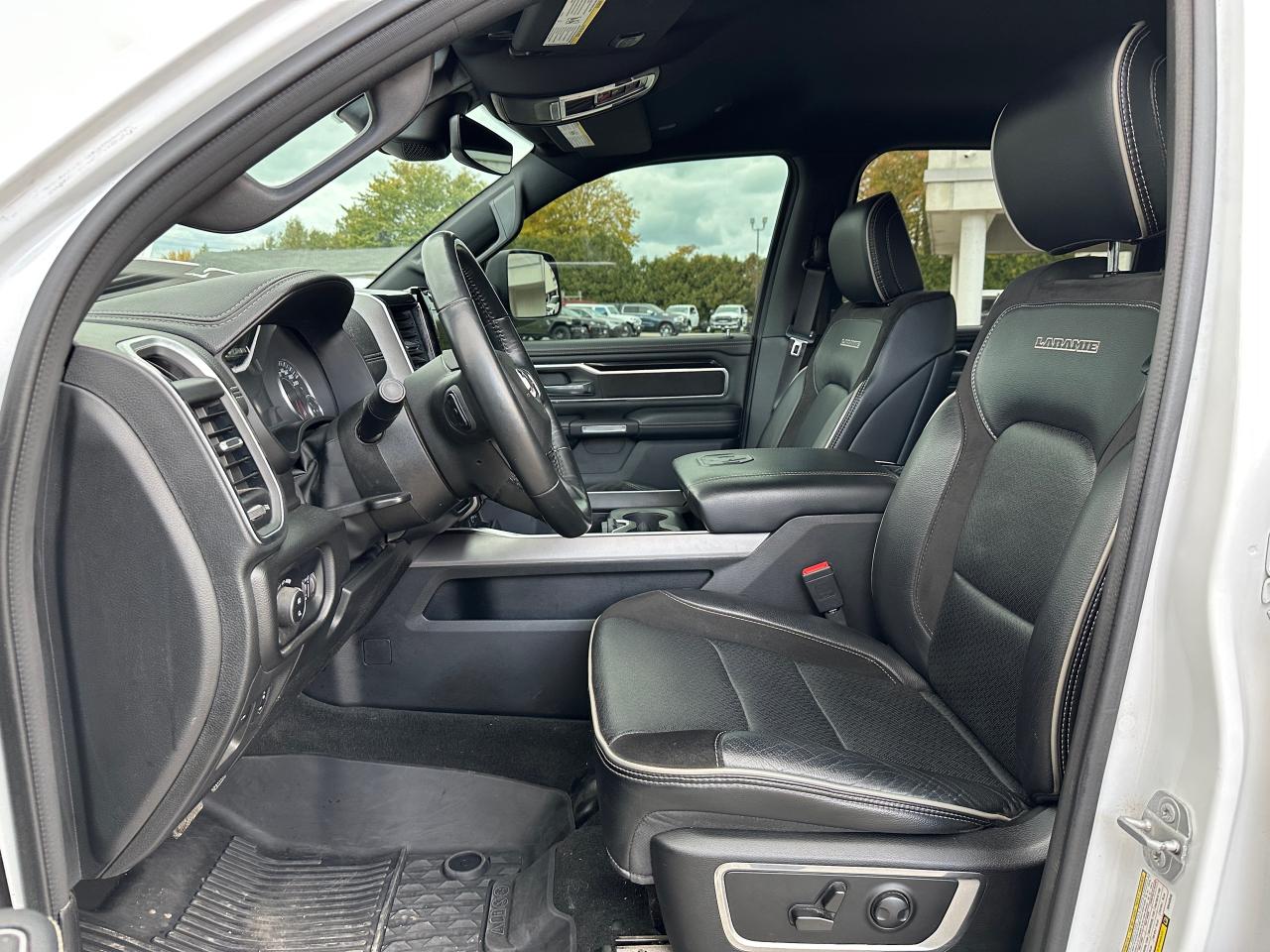 2022 RAM 1500 Laramie Photo