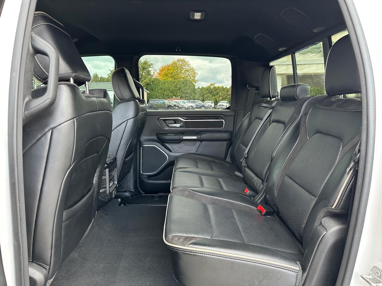 2022 RAM 1500 Laramie Photo