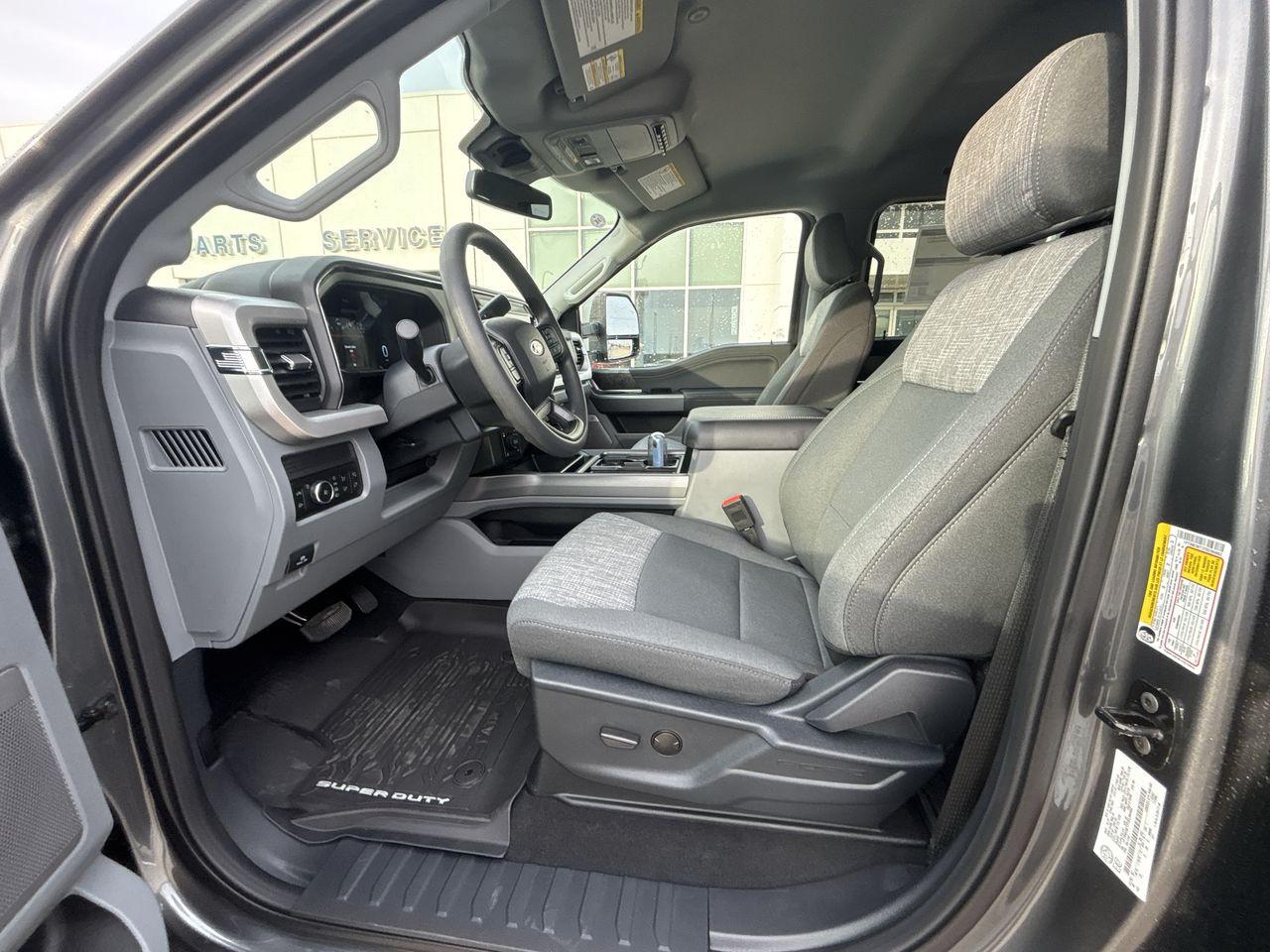 2026 Ford F-350 Super Duty SRW XLT 4WD CREW CAB 6.75' BOX Photo5