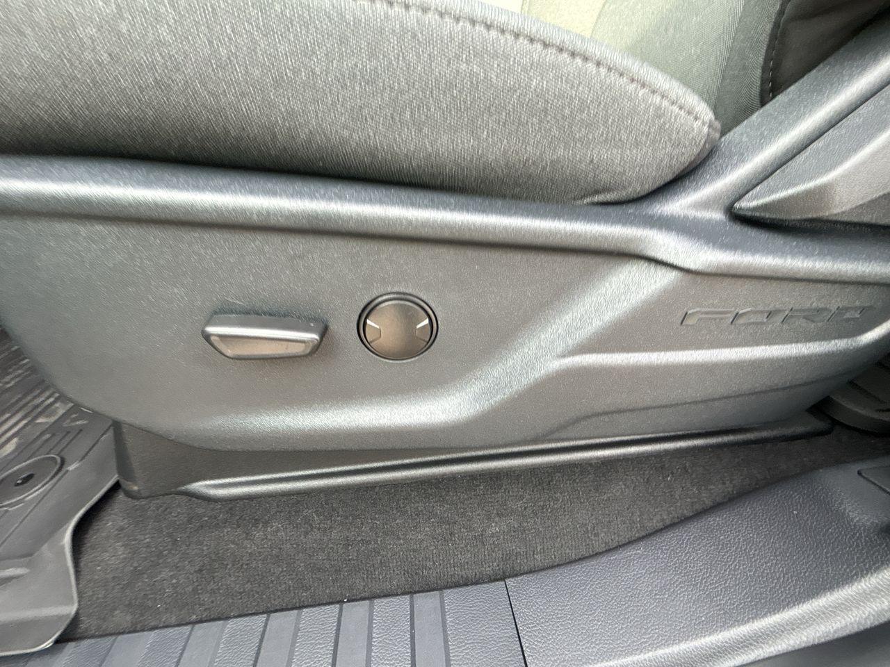 2026 Ford F-350 Super Duty SRW XLT 4WD CREW CAB 6.75' BOX Photo5