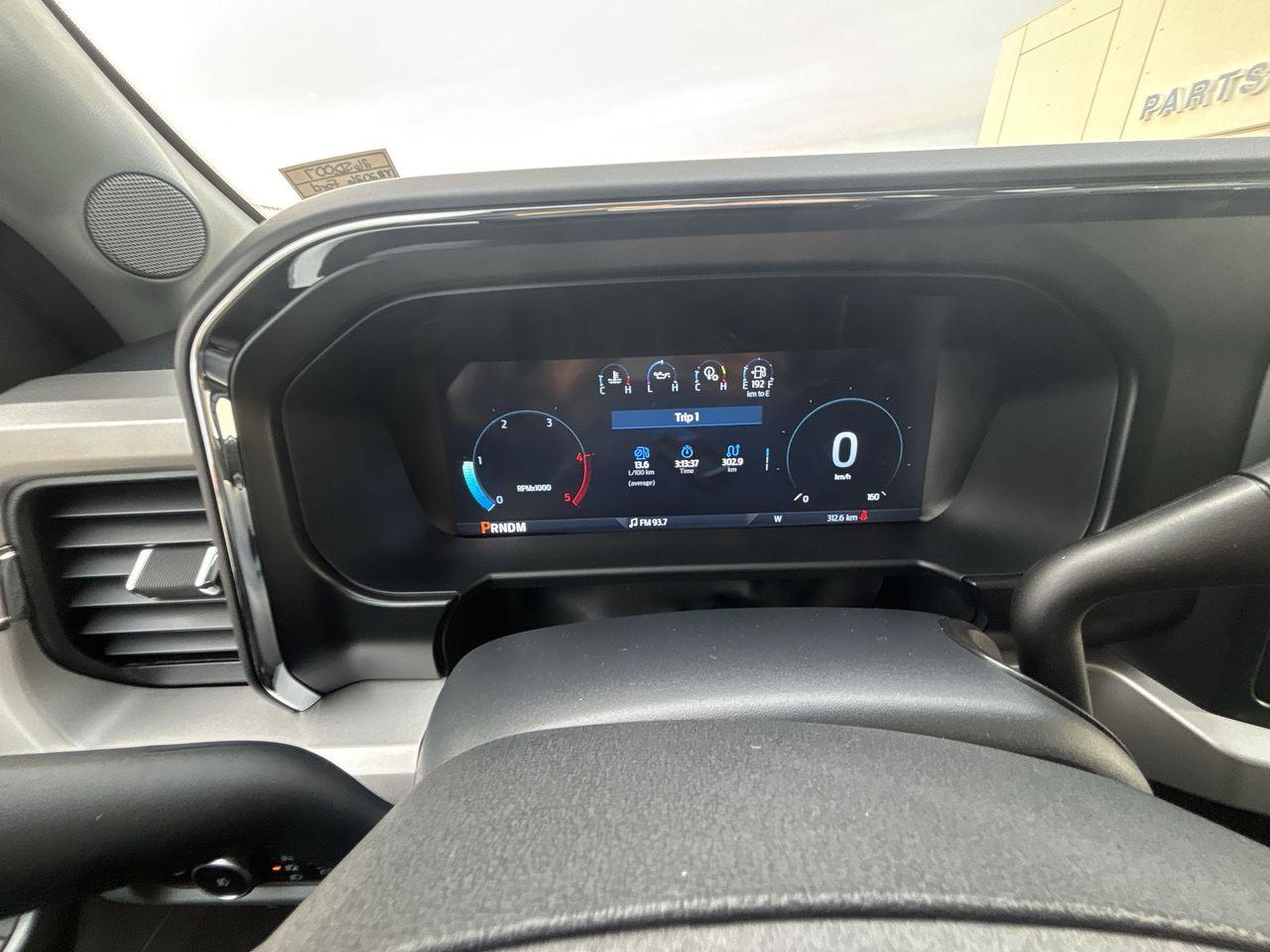 2026 Ford F-350 Super Duty SRW XLT 4WD CREW CAB 6.75' BOX Photo5