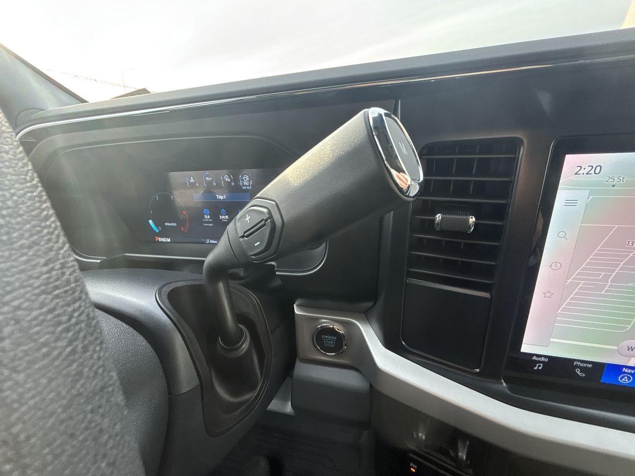 2026 Ford F-350 Super Duty SRW XLT 4WD CREW CAB 6.75' BOX Photo5