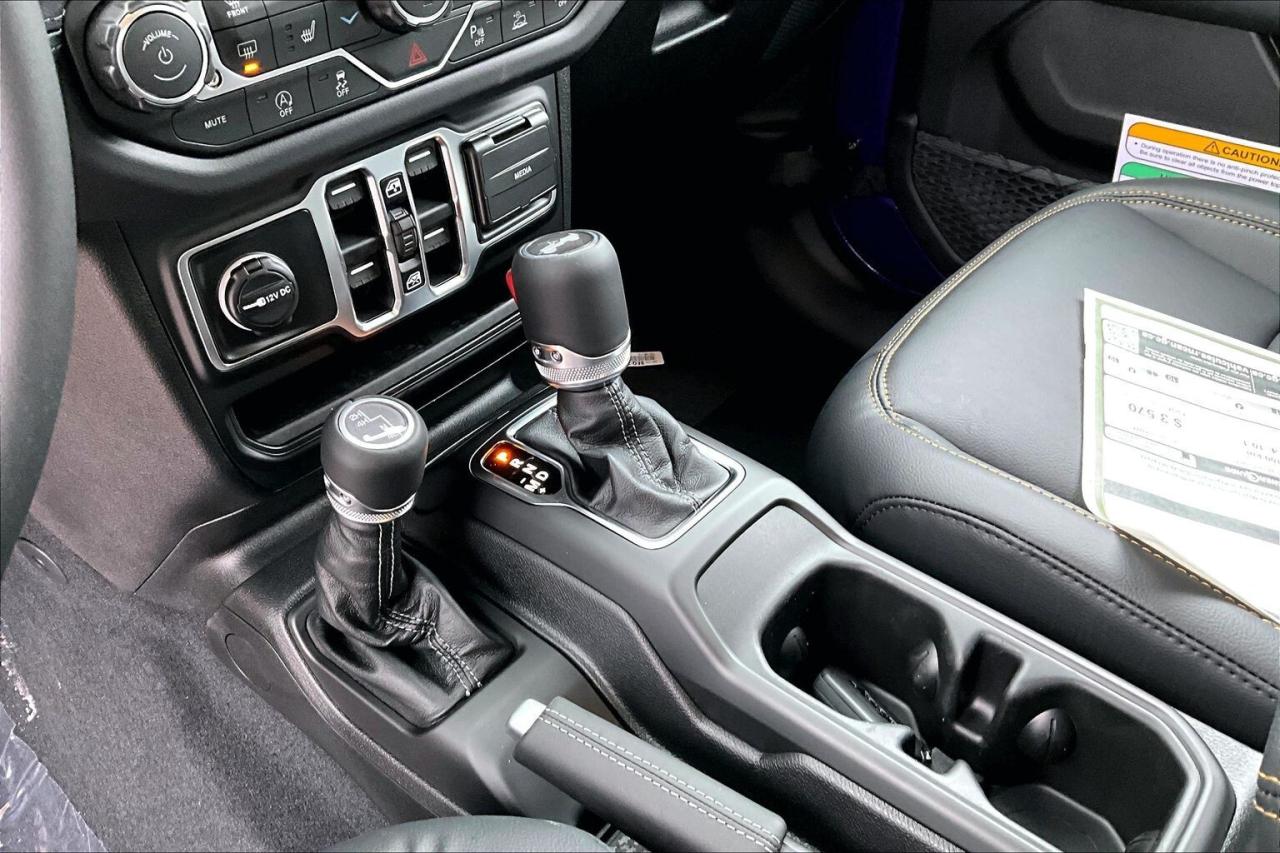 2026 Jeep Wrangler SAHARA 4DR  Sky-Top | Leather | Nav | PURPLE REIGN Photo