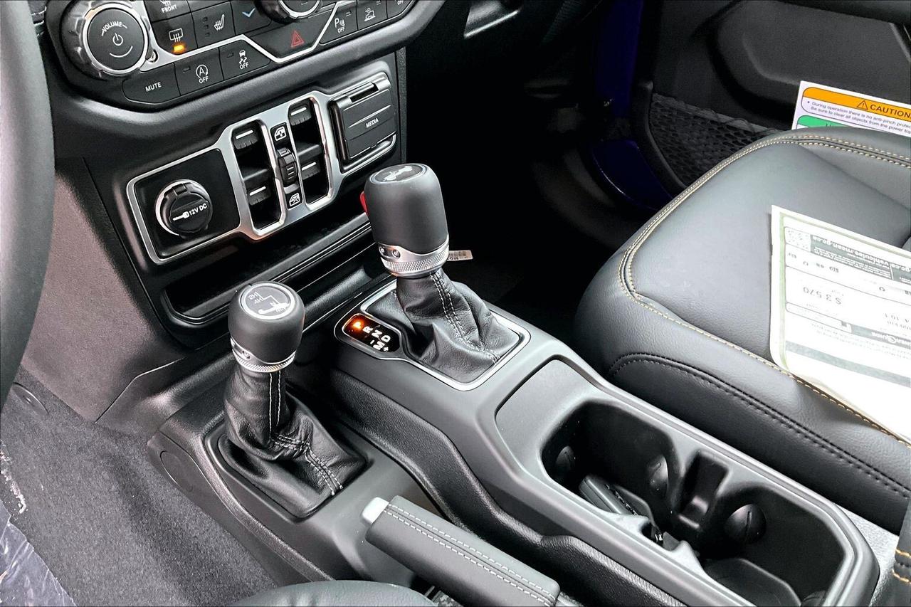 2026 Jeep Wrangler SAHARA 4DR  Sky-Top | Leather | Nav | PURPLE REIGN Photo