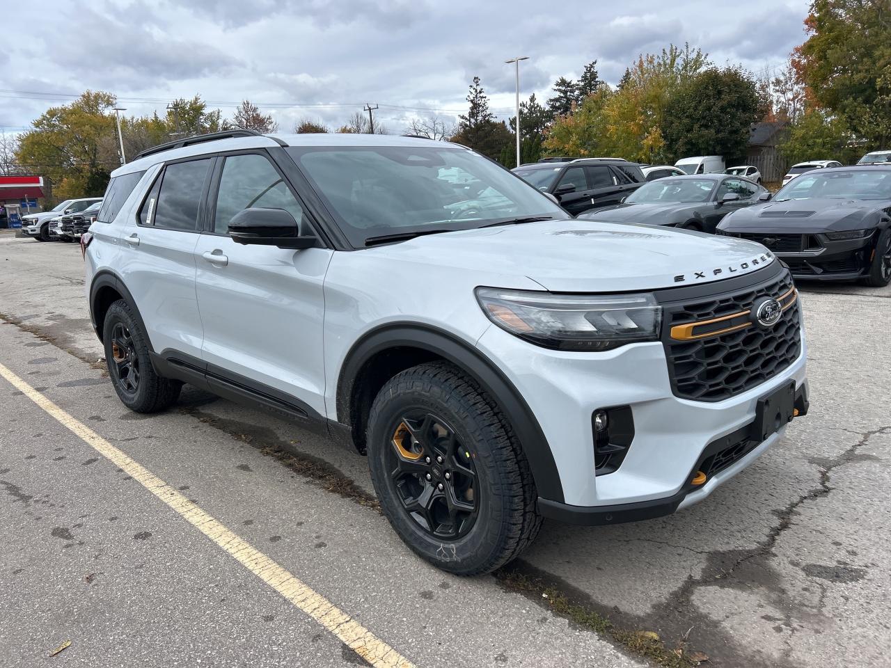 2026 Ford Explorer TREMOR Photo2