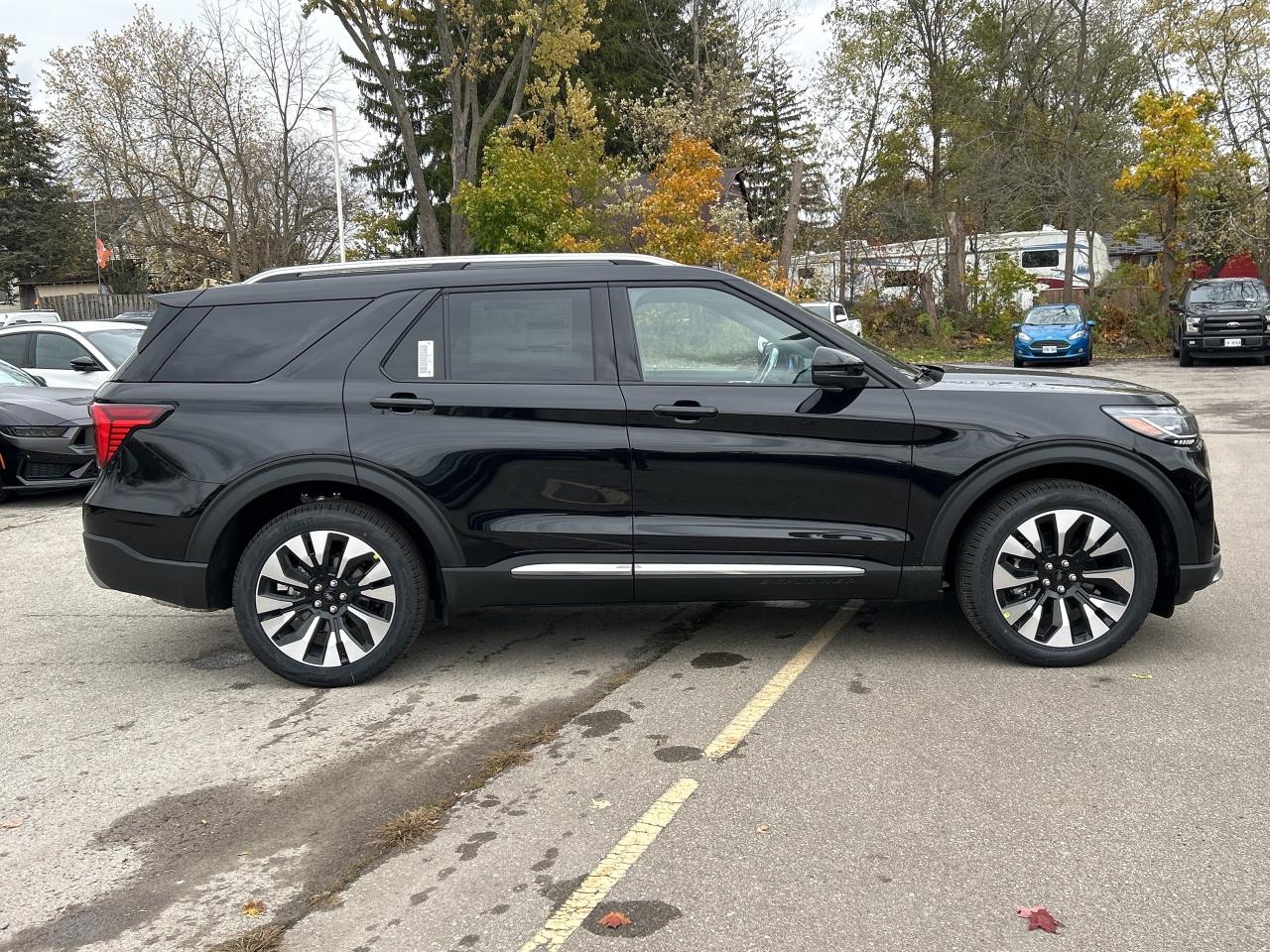 2026 Ford Explorer Platinum Photo