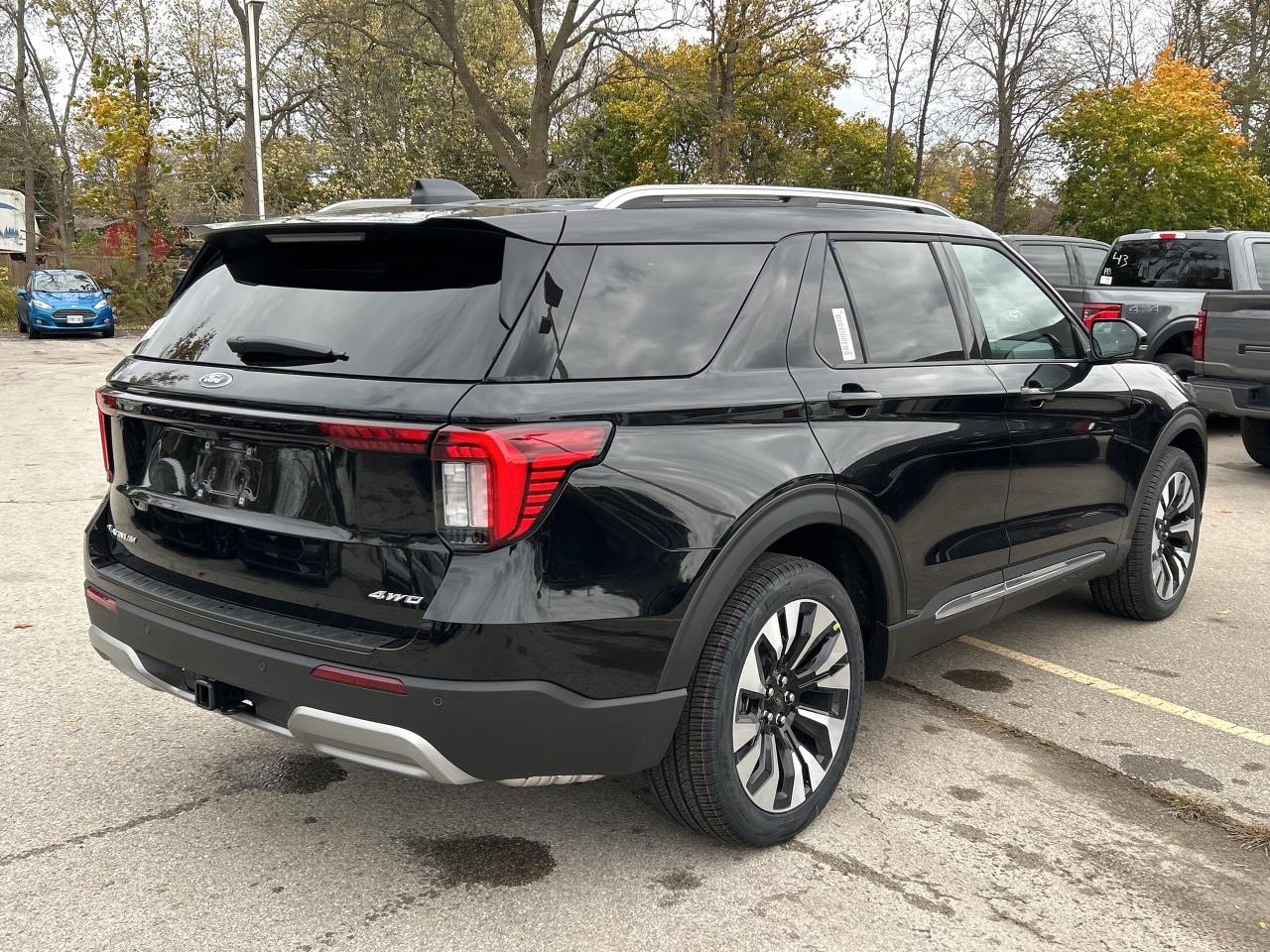 2026 Ford Explorer Platinum Photo