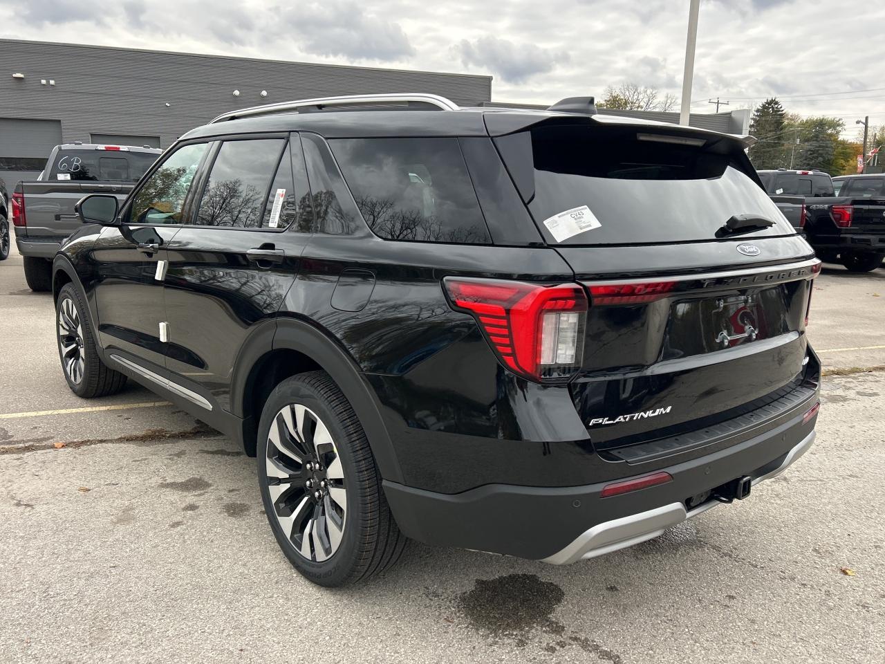 2026 Ford Explorer Platinum Photo