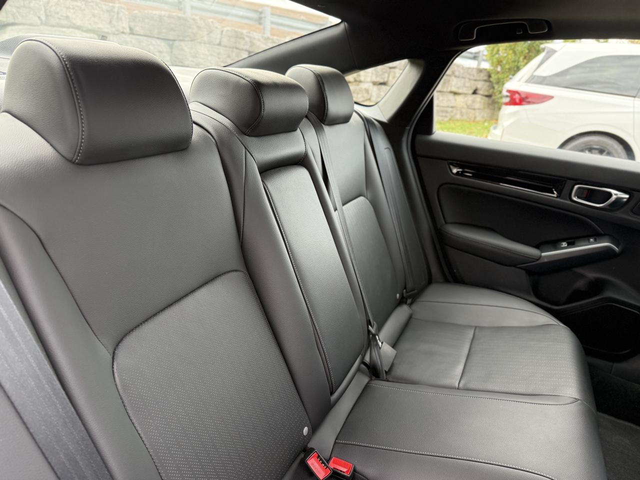 2025 Honda Civic Hybrid Sport Touring eCVT | NAVIGATION | Photo