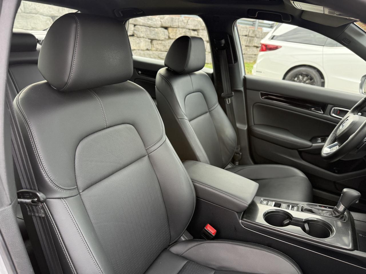 2025 Honda Civic Hybrid Sport Touring eCVT | NAVIGATION | Photo