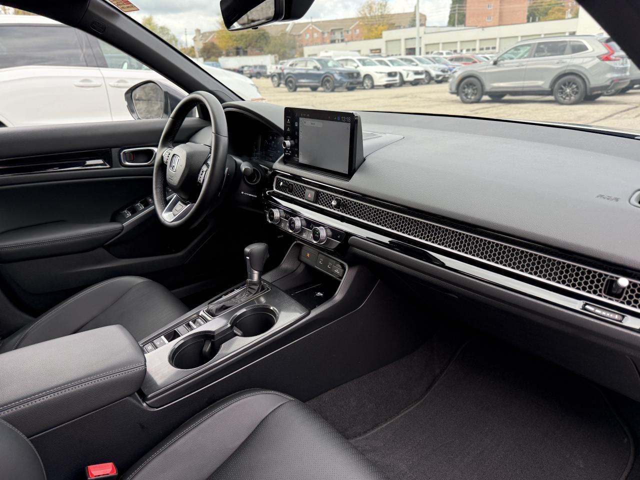 2025 Honda Civic Hybrid Sport Touring eCVT | NAVIGATION | Photo