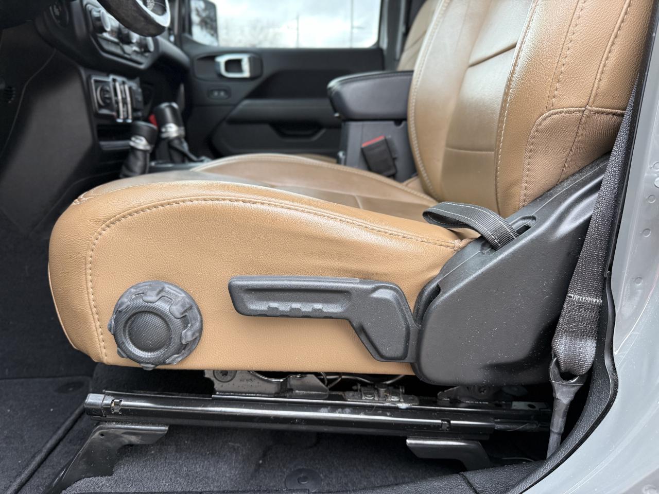 2021 Jeep Wrangler Unlimited Sahara 4x4 | NAVIGATION | REMOTE START | Photo