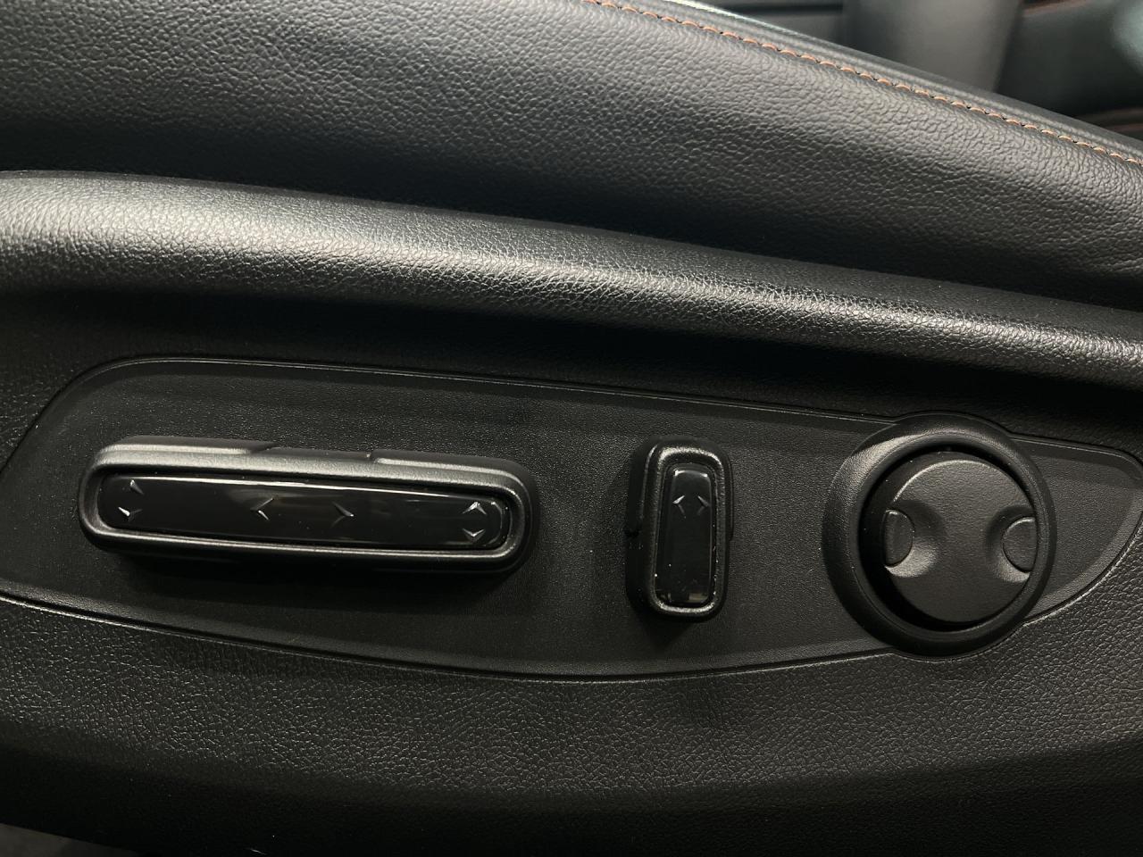 2024 Honda CR-V Hybrid TOURING AWD | HTD LEATHER | SUNROOF | CARPLAY Photo