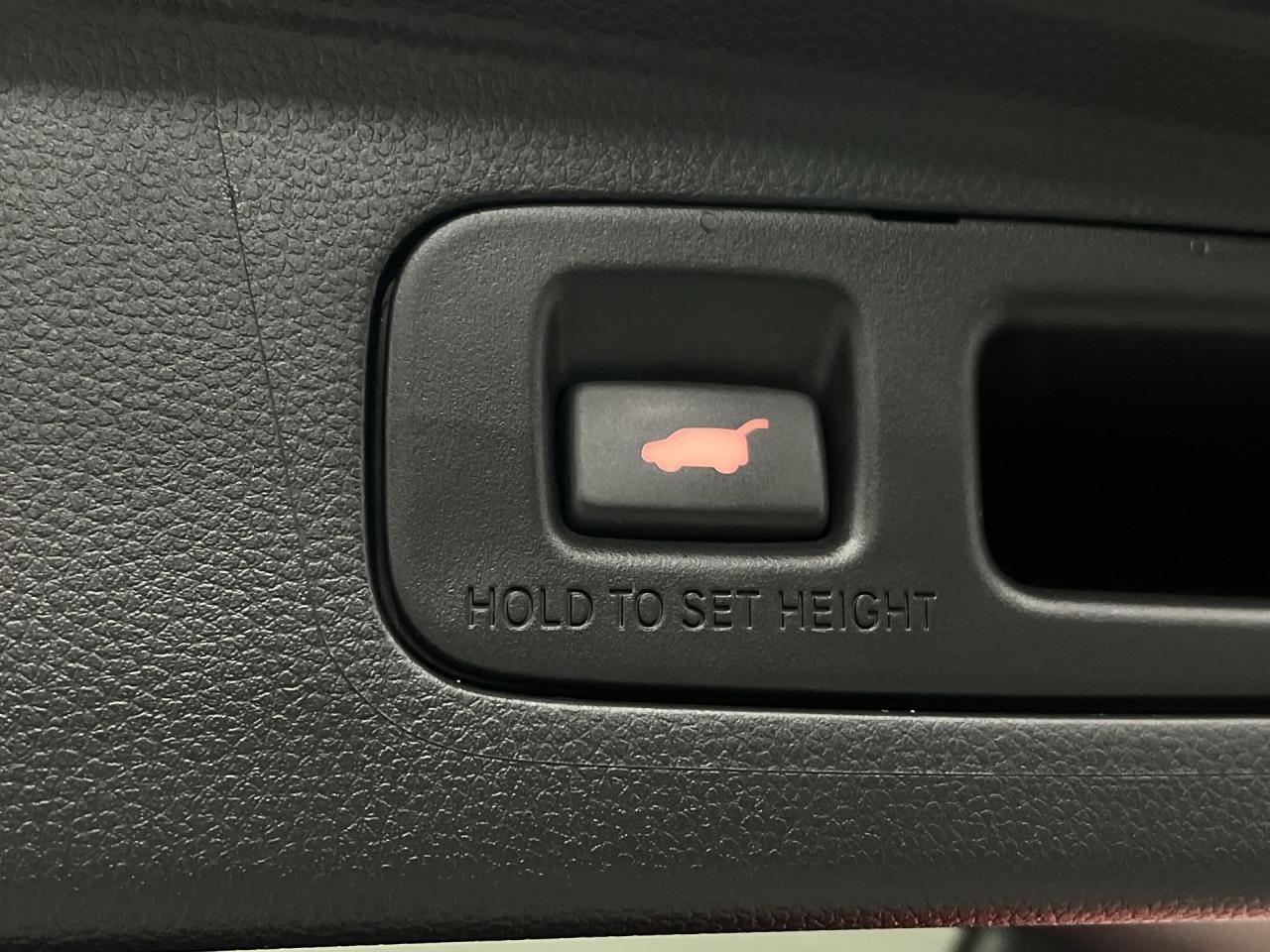 2024 Honda CR-V Hybrid TOURING AWD | HTD LEATHER | SUNROOF | CARPLAY Photo