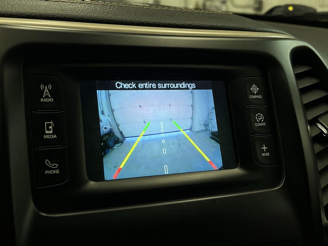 2016 Jeep Cherokee SPORT 4X4 | LOW KMS! | HTD SEATS | REMOTE START Photo