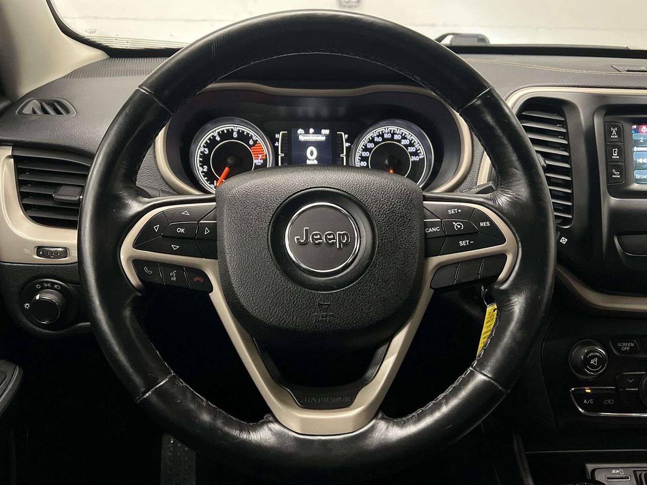 2016 Jeep Cherokee SPORT 4X4 | LOW KMS! | HTD SEATS | REMOTE START Photo