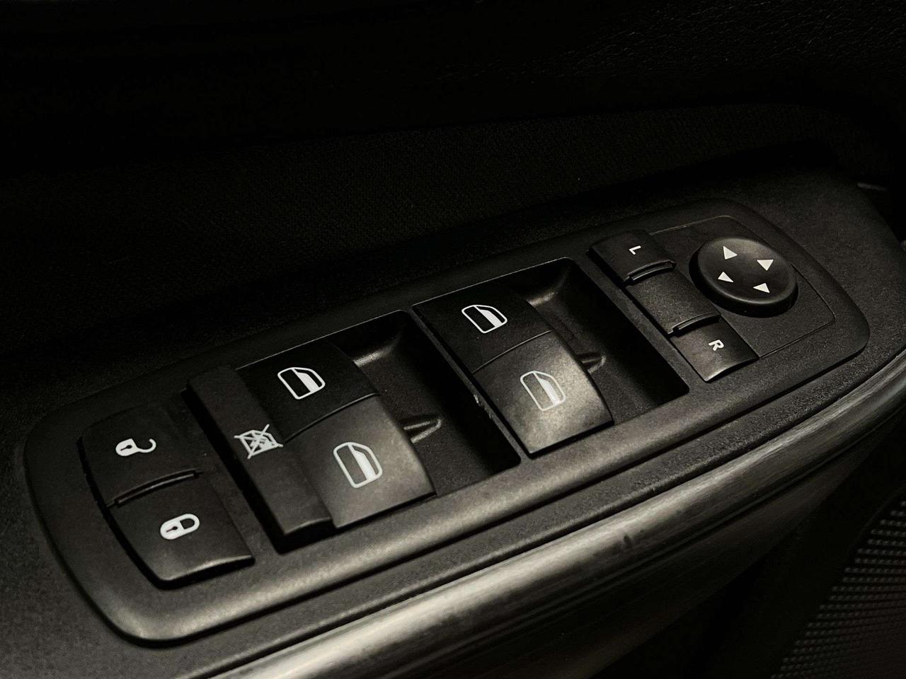 2016 Jeep Cherokee SPORT 4X4 | LOW KMS! | HTD SEATS | REMOTE START Photo
